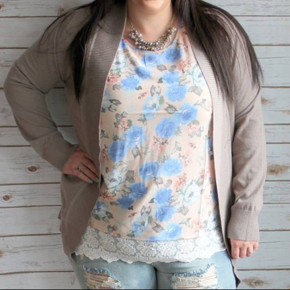 Cardigan with pockets